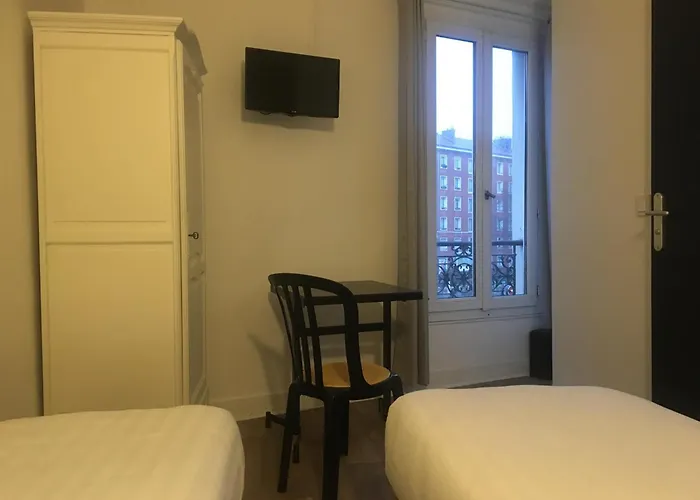 Hotel le paris saint ouen